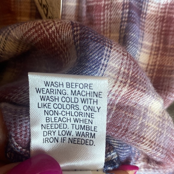 MUDD Women’s Tie Front Top Blue Wine White Plaid V-Neck Button Down Sz XL NWT - Picture 10 of 10